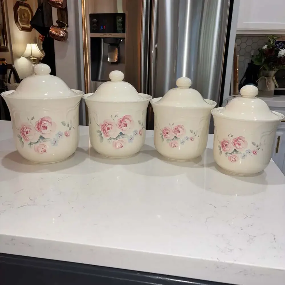 Pfaltzgraff Secret Rose Ceramic Canister Set Of 4 With Lids 506-509